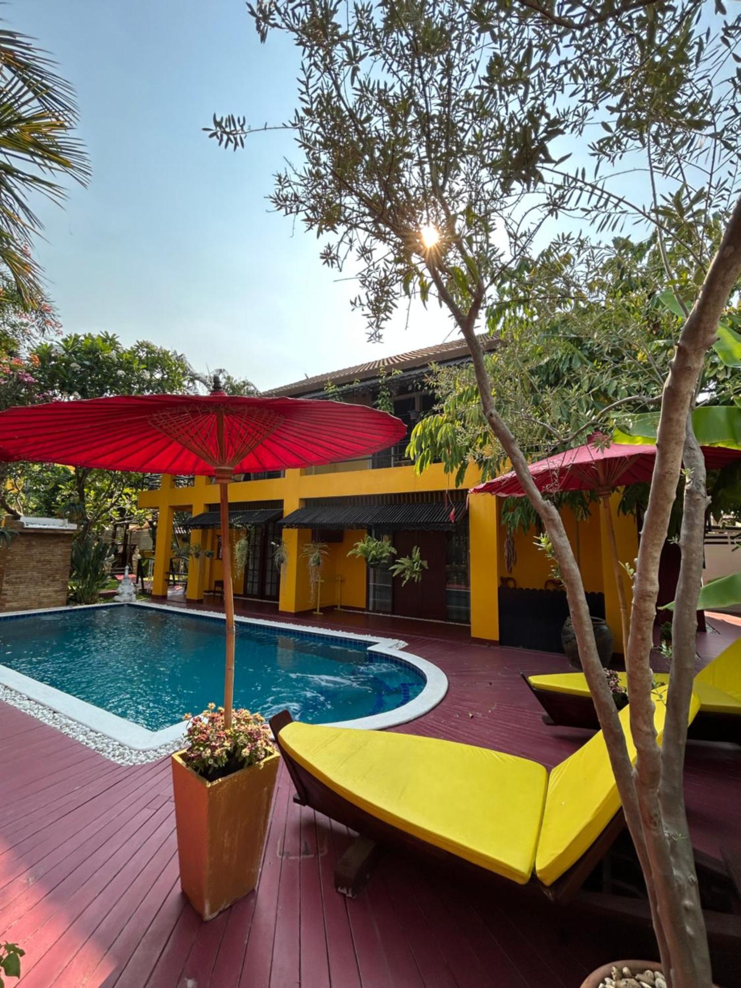 Olivier Boutique Hotel Chiang Mai Buitenkant foto