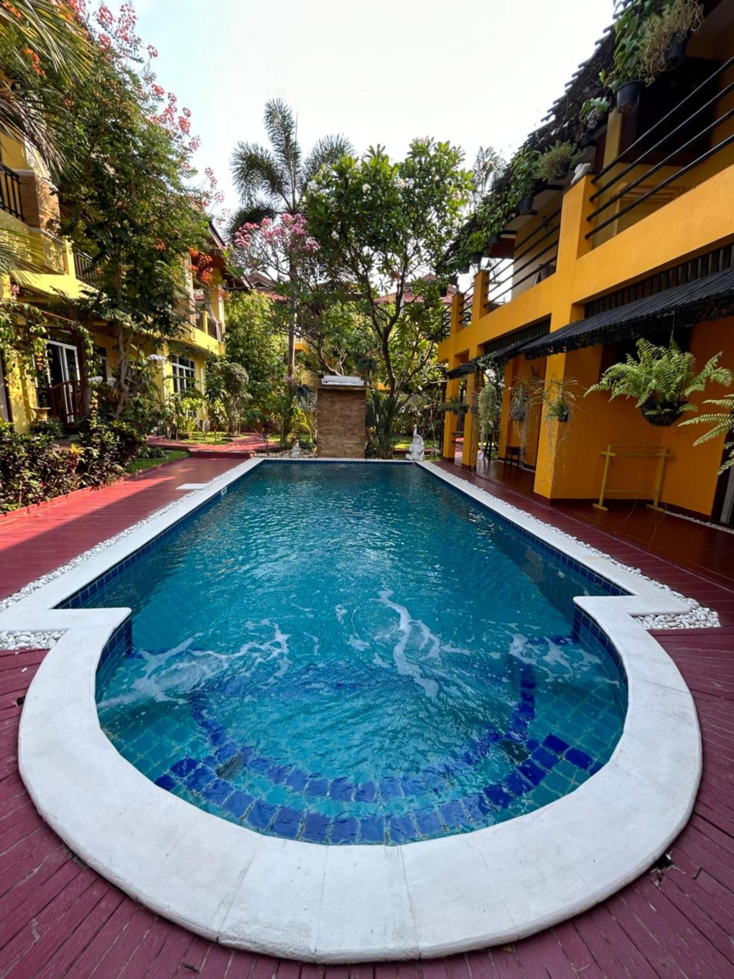 Olivier Boutique Hotel Chiang Mai Buitenkant foto