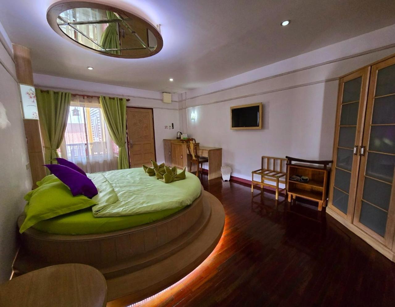 Olivier Boutique Hotel Chiang Mai Buitenkant foto